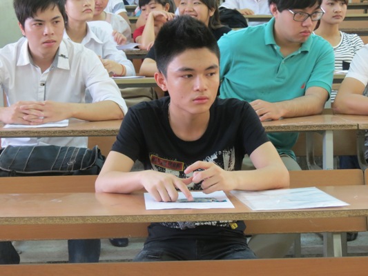 Quy định cụ thể các đối tượng được miễn, giảm học phí, hỗ trợ chi phí học tập
